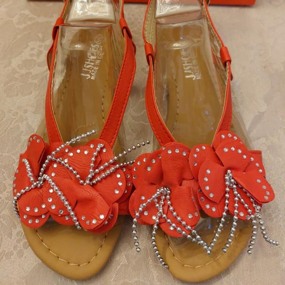 Flat Sandal